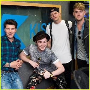 Rixton's Jake Roche is 'Constantly Naked'!