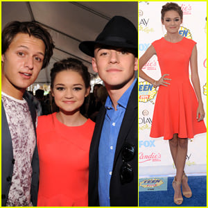 Red Band Society's Ciara Bravo & Charlie Rowe Hit Teen Choice Awards 2014 with Nolan A. Sotillo