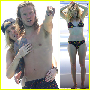 Ellie Goulding Flaunts Bikini Bod While Cozying Up to Dougie Poytner in Ibiza