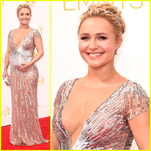 Pregnant Hayden Panettiere Dazzles The Cameras at Emmy Awards 2014