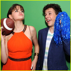 BFFs Joey King & Nolan Gould Get Silly at the Teen Choice Awards Backstage Creations Suite