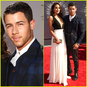 Nick Jonas & Olivia Culpo Are a Picture Perfect Couple at the MTV VMAs 2014!