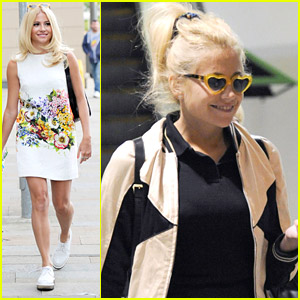 Pixie Lott Makes It To Manchester After Dropping New Album