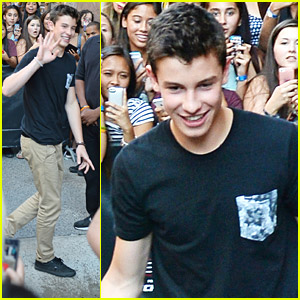 Shawn Mendes Misses Home: 'I Get Homesick Pretty Easily'