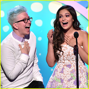 Bethany Mota & Tyler Oakley WIN The Web at Teen Choice Awards 2014