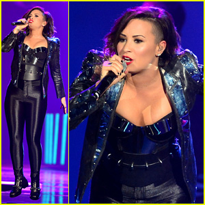 Demi Lovato: Someone Farted On Me During a Meet & Greet!