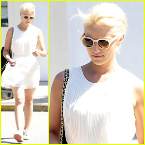 Dianna Agron Channels Marilyn Monroe with Her New Look