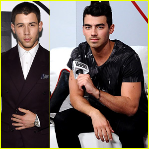 Nick Jonas Hits Up Fashion Rocks Event After Demi Lovato 'Afterglow' Duet News!
