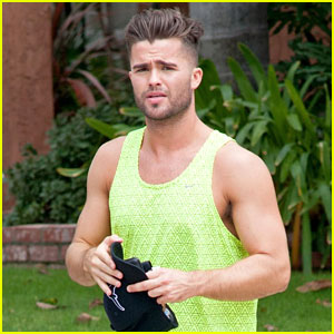 Spencer Boldman Practices His French!