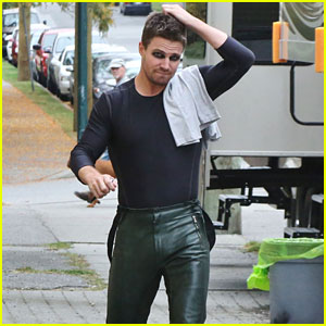 Stephen Amell Gets a Makeover Including Eyeliner and Leather Pants!