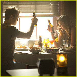 Whoa! Stefan Proposes To Elena in New 'Vampire Diaries'?!