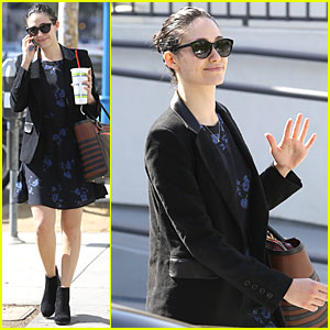 Vote Emmy Rossum For 'Favorite Cable TV Actress' at People's Choice Awards 2015