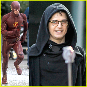 Spoilers! First Look At Andy Mientus As 'The Flash's Pied Piper!