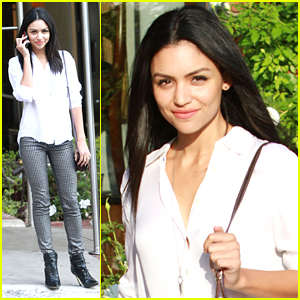 Bianca Santos Makes It A Meeting Day In Los Angeles