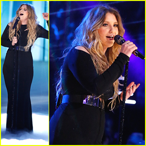 Ella Henderson Keeps Blowing Us Away With 'Ghost' - Watch Her 'Voice' Performance NOW!