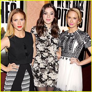 Hailee Steinfeld & Brittany Snow Make Surprise Appearance at 'Pitch Perfect' Screening