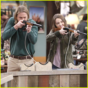 Who Would Really Win In A Shooting Competition on 'Last Man Standing' - Kyle Or Eve?