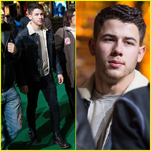 Nick Jonas Preps for the Macy's Thanksgiving Day Parade at Late Night Rehearsal!
