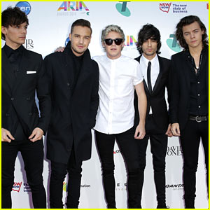 One Direction Hits ARIA Awards Red Carpet in Australia!