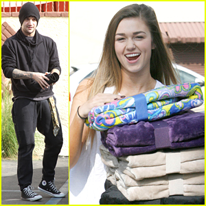 Sadie Robertson Brings Blankets For Holiday Blanket Drive Ahead of DWTS Practice