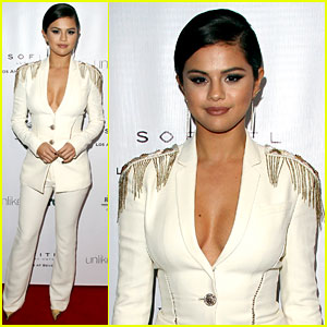 Selena Gomez Inspires Us with Her Speech at Unlikely Heroes Gala! (Video)