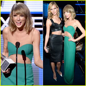 Taylor Swift Switches Into Green Outfit for Acceptance Speech!
