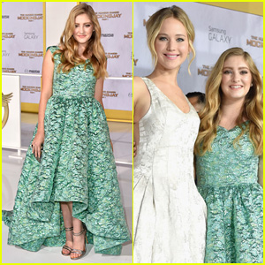 Willow Shields Twinkles in Teal at 'Hunger Games: Mockingjay' L.A. Premiere
