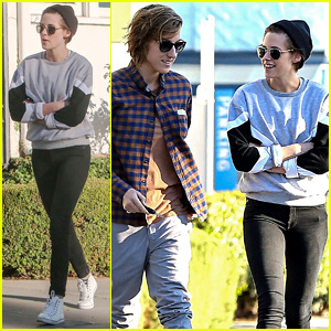 Kristen Stewart is All Smiles at Lunch with Good Pal Alicia Cargile
