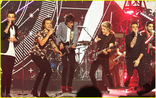 One Direction Sings 'Where Do Broken Hearts Go' With Ronnie Wood on 'X Factor UK' Final