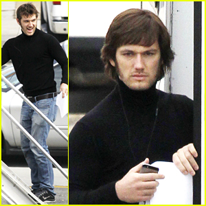 Alex Pettyfer Debuts a New Look for 'Elvis' Movie!