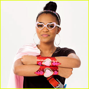 China Anne McClain Becomes a Glittery Superhero for Valentine's Day PSA - Watch Now!