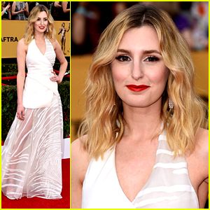 Laura Carmichael WINS with 'Downton Abbey' Cast at SAG Awards 2015!