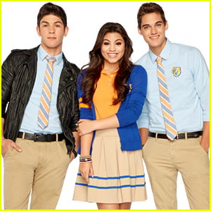 'Every Witch Way' Love Triangle: Should Emma Be with Daniel or Jax?!