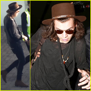 Harry Styles Takes His First Flight of 2015
