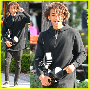 Jaden Smith Looks Like a Regular Photographer With His Large Camera!