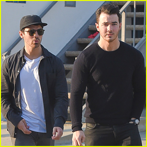 Kevin & Joe Jonas Grab Lunch In Los Angeles