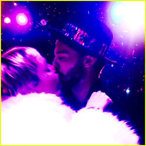 Miley Cyrus & Patrick Schwarzenegger Kiss on New Year's Eve! (Photo)