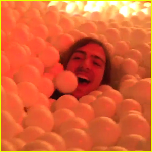 R5 Loses Rocky Lynch In The Ball Pit At Sundance - See The Cute Vids!