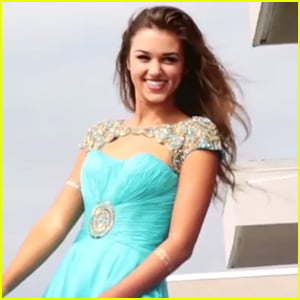 Sadie Robertson Teases New Spring 2015 Collection for Sherri Hill