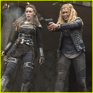 Clarke & Lexa Fight Back In New 'The 100' Tonight - See The Pics!