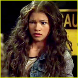 Zendaya Finds Out The Family Business In New Clip From 'K.C. Undercover' - Watch Here!