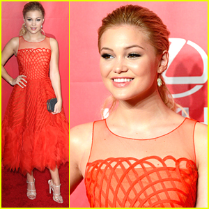Olivia Holt's Beauty Shines Through At MusicCares 2015 Person Of The Year Gala