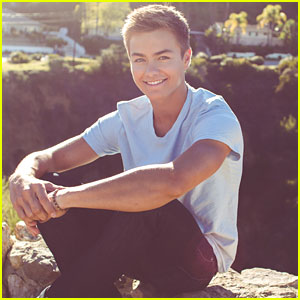 Peyton Meyer Dishes on Lucas & Riley's Relationship on 'Girl Meets World'