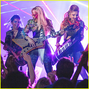 'Jem & The Holograms' Movie: See The First Pic!