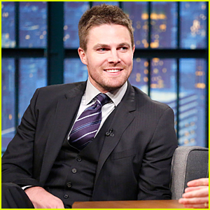 Stephen Amell Dreams of Hosting 'Saturday Night Live'