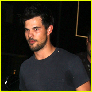 Taylor Lautner Parties with Friends Amid Raina Lawson Dating Rumors