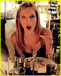 Bella Thorne Goes on a Dinner Date With The Vamps' James McVey