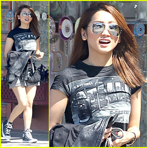 Brenda Song Grabs Lunch In Los Angeles With Friends