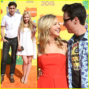 Oh No! Dove Cameron Had To Leave KCAs 2015 Early Because She Twisted Her Ankle!