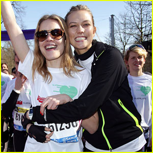 Karlie Kloss Celebrates International Women's Day With Paris Half Marathon